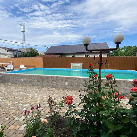 Solnechnaia Dacha Aparthotel Zatoka Bagian luar foto