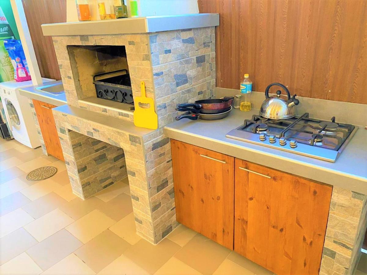 Solnechnaia Dacha Aparthotel Zatoka Bagian luar foto