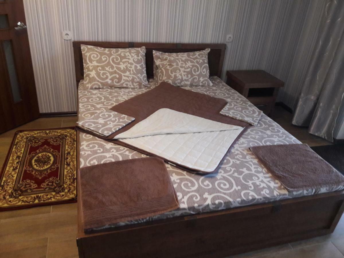 Solnechnaia Dacha Aparthotel Zatoka Bagian luar foto