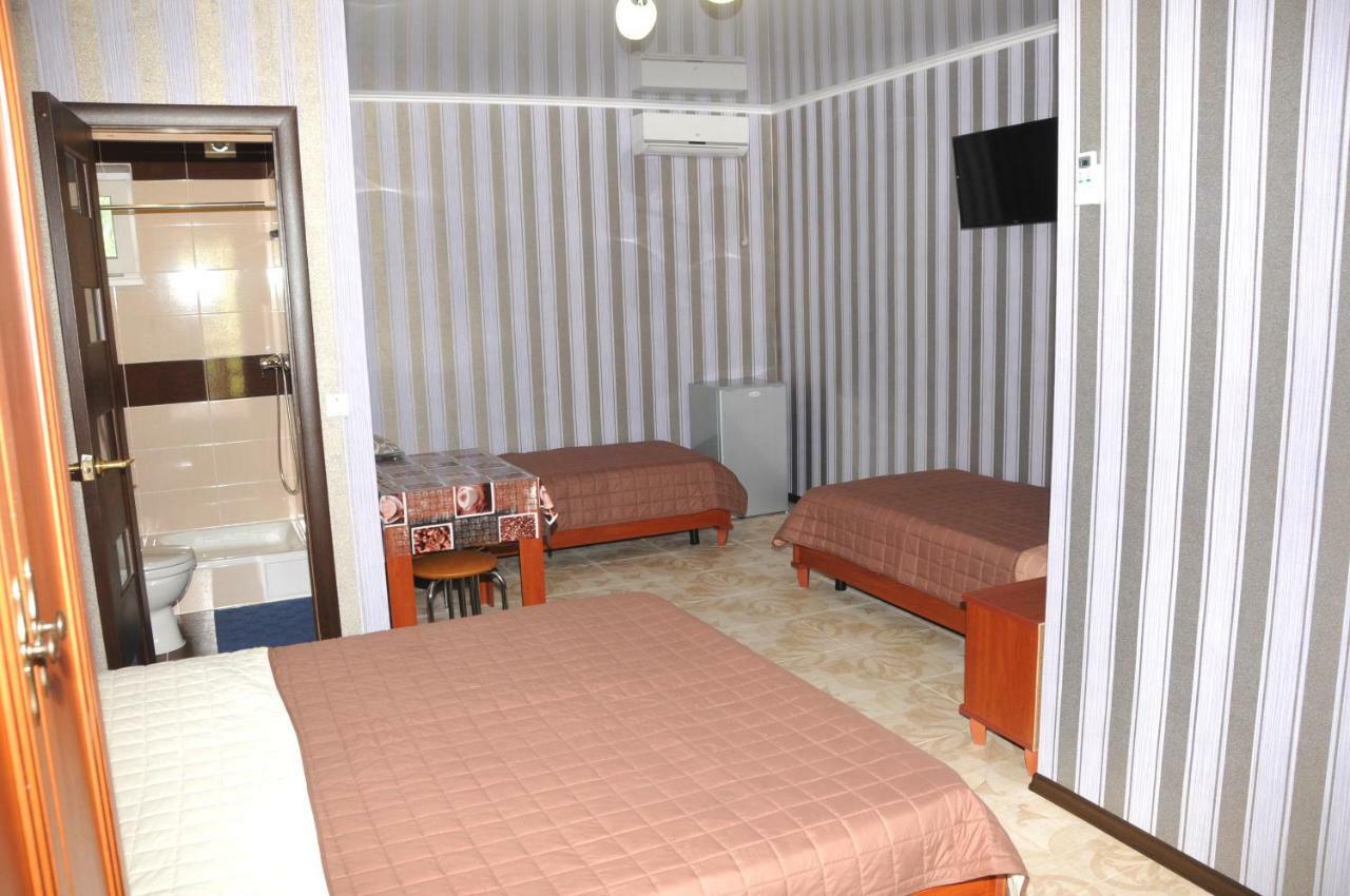 Solnechnaia Dacha Aparthotel Zatoka Bagian luar foto