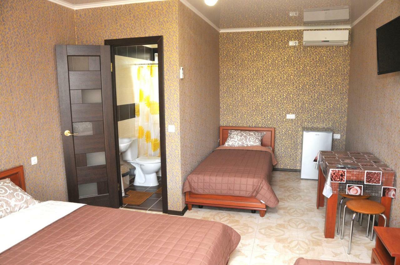 Solnechnaia Dacha Aparthotel Zatoka Bagian luar foto