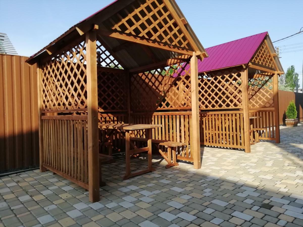 Solnechnaia Dacha Aparthotel Zatoka Bagian luar foto