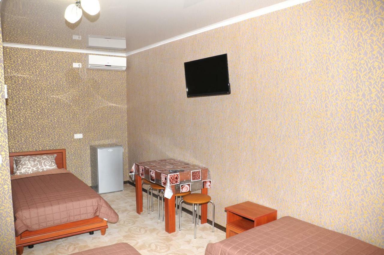 Solnechnaia Dacha Aparthotel Zatoka Bagian luar foto